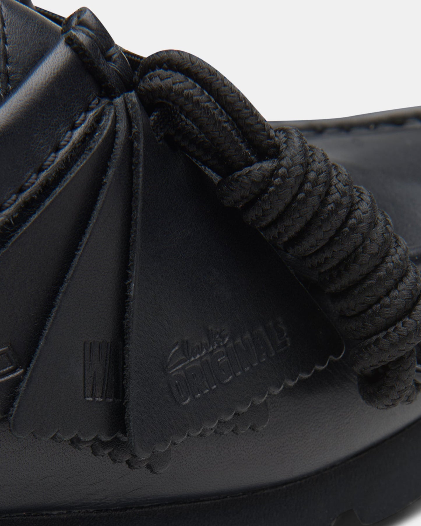 Wallabee Gore-Tex (w) Black/Black Leather