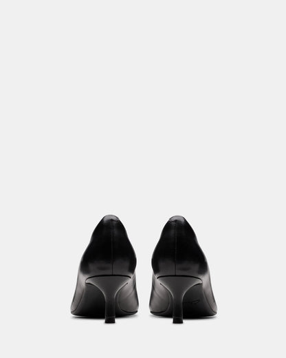 Zarey Court Black Leather